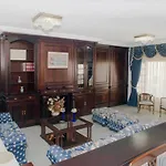 Pilar Βίλα *