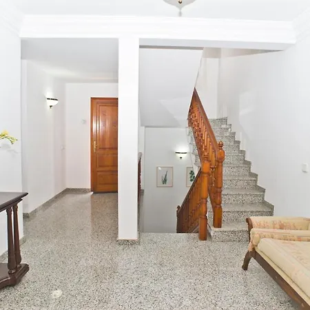 Pilar Πουέρτο Ντελ Κάρμεν