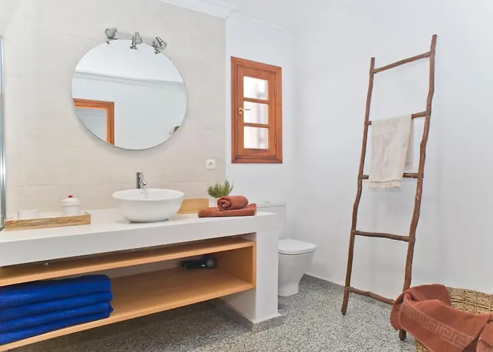 Pilar * Puerto del Carmen (Lanzarote)